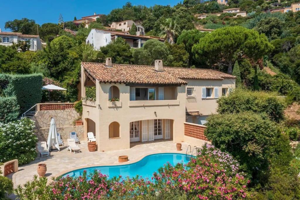 4-Star Private Villa With Heated Pool And Panoramic Sea View At Gulf De Saint Tropez Cavalaire-sur-Mer Esterno foto
