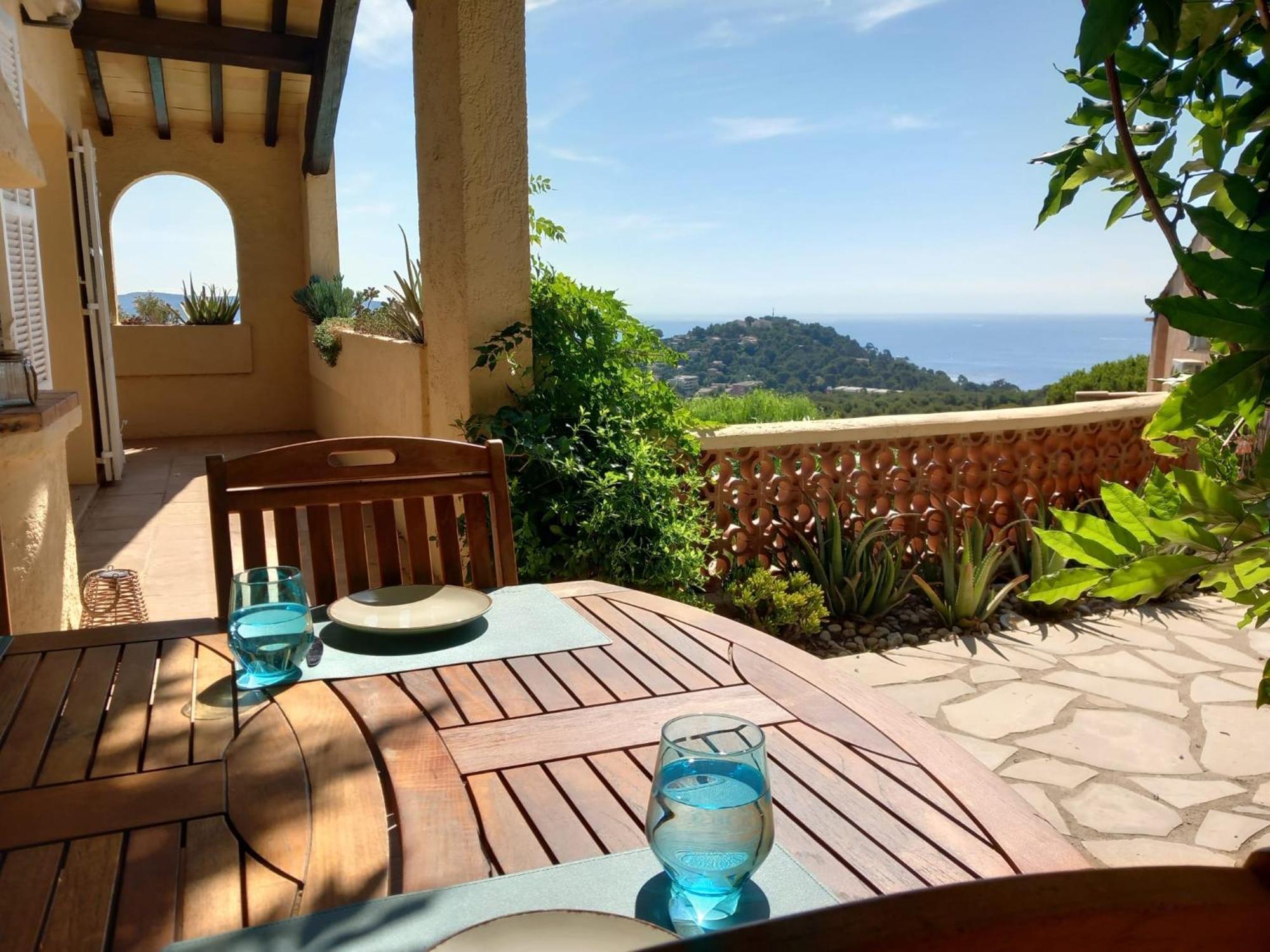 4-Star Private Villa With Heated Pool And Panoramic Sea View At Gulf De Saint Tropez Cavalaire-sur-Mer Esterno foto